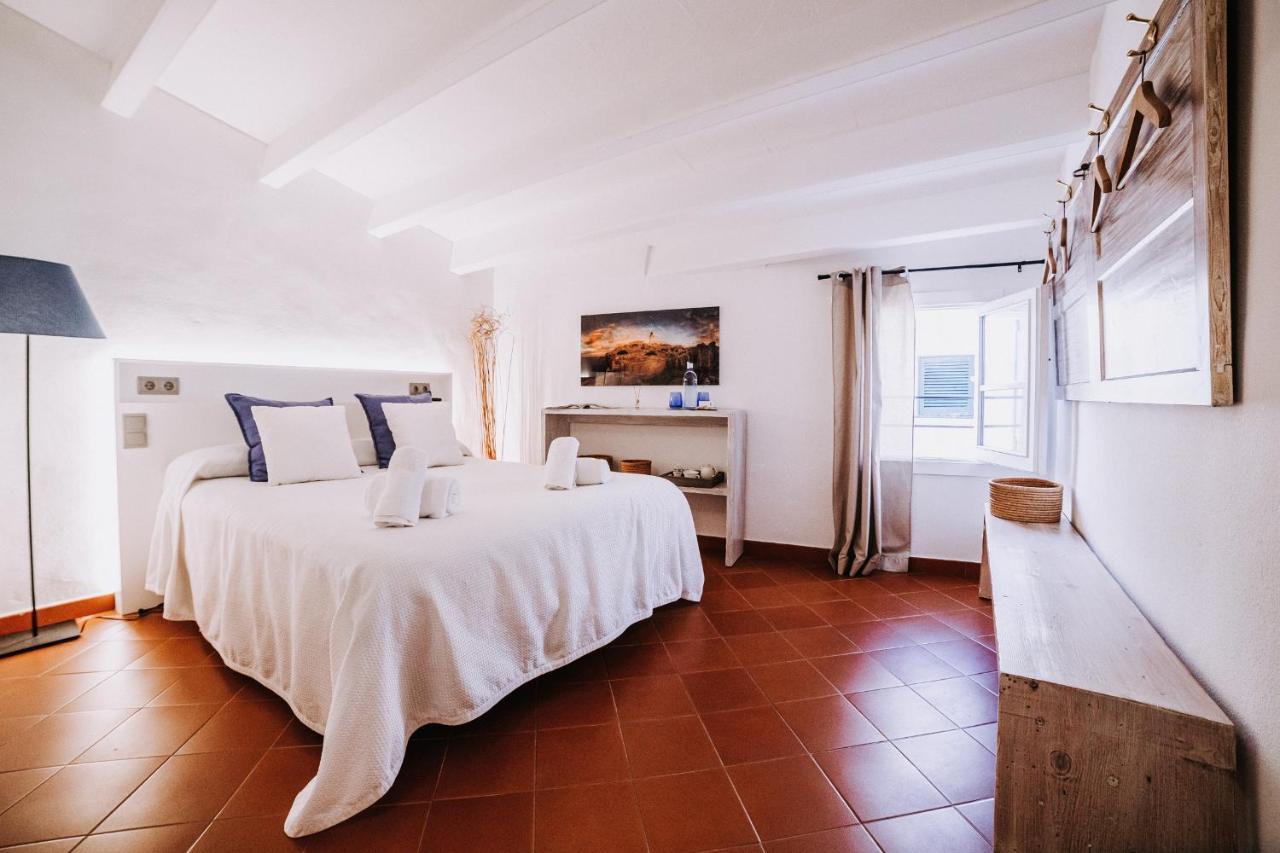 Petit Hotel 5 Fars (Adults Only) Сьюдадела Экстерьер фото